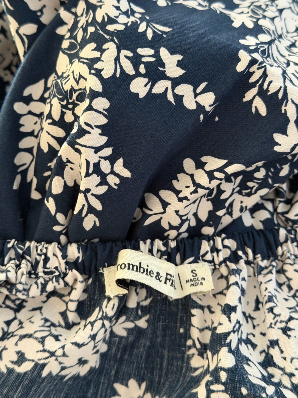 Abercrombie & Fitch | Navy Floral Ruffle-Strap Maxi Dress - Size S - Picture 5 of 5